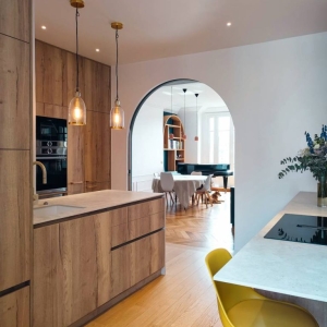 Agencement des pièces de vie d’un grand appartement haussmannien à Paris