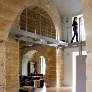 Rénovation et aménagement intérieur d’une ancienne chapelle du XII ème siècle dans la région lyonnaise